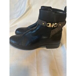 Michael Kors Black Leather Ankle Boots Logo Buckle Detail Zip‎ Up